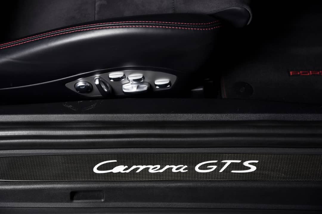 2015 Porsche 911 Carrera GTS — photo 25