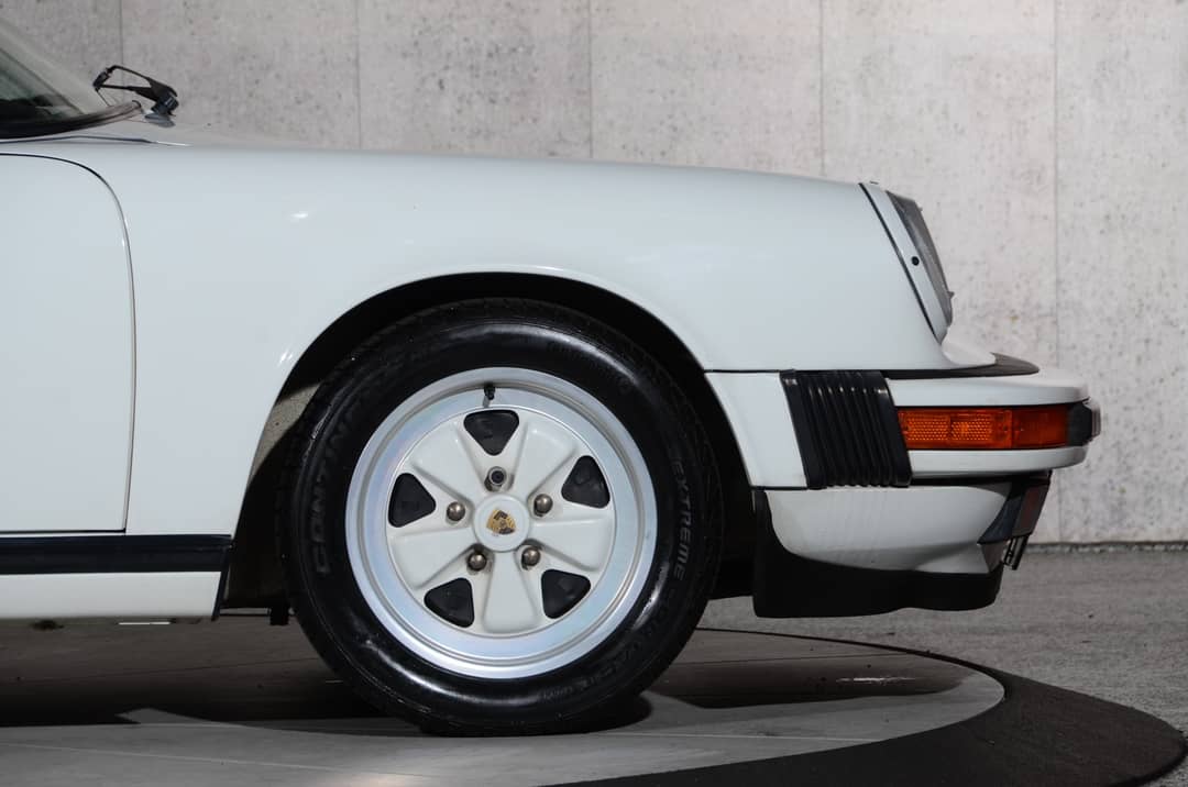 1989 Porsche 911 Carrera — photo 10