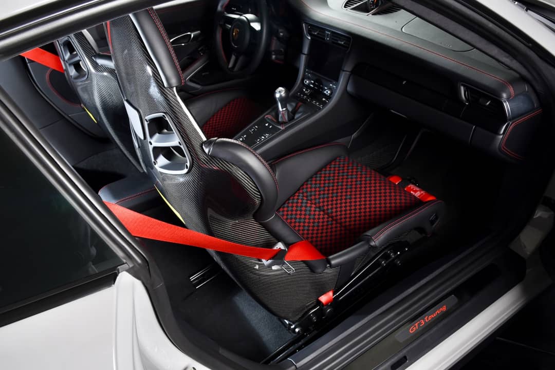 2018 Porsche 911 GT3 Touring — photo 23