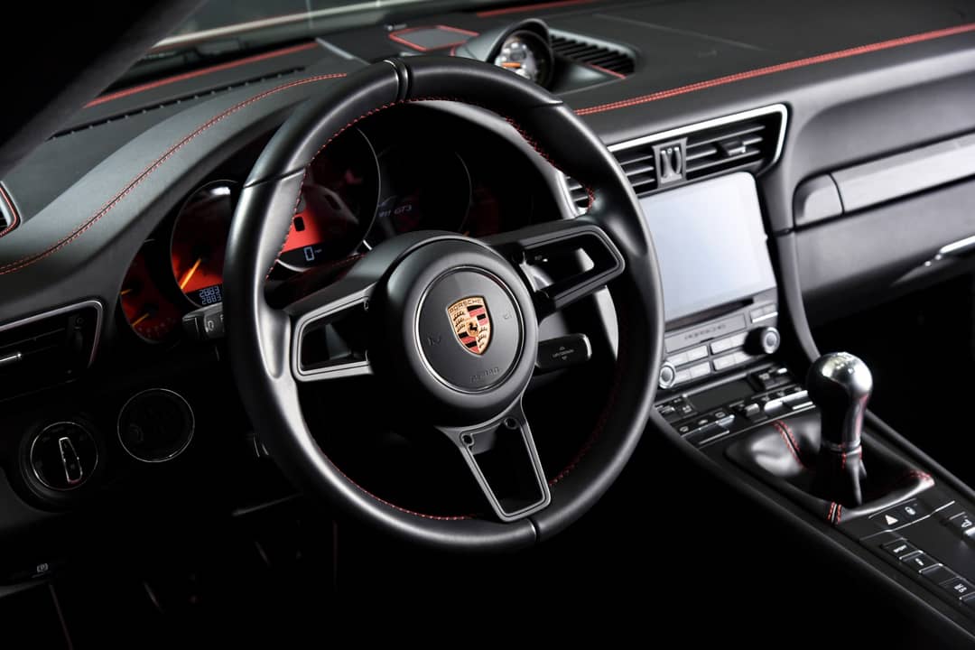 2018 Porsche 911 GT3 Touring — photo 42