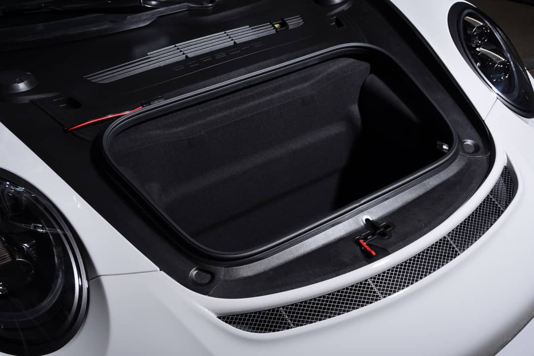 2018 Porsche 911 GT3 Touring — photo 46