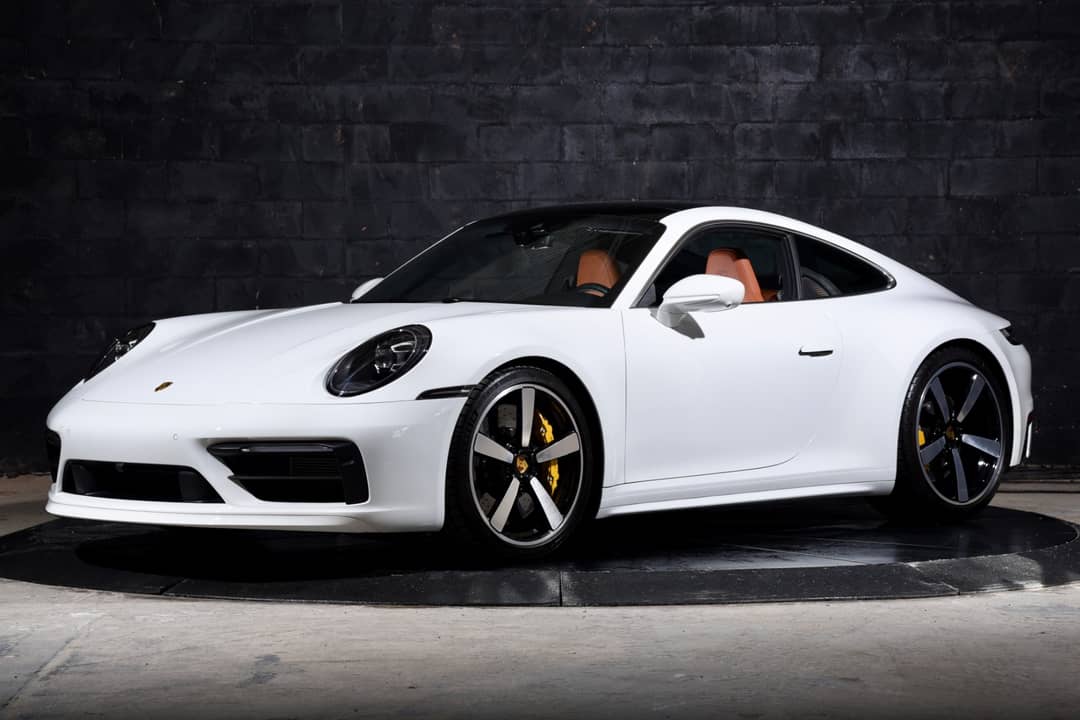 2024 Porsche 911 Carrera S — photo 2