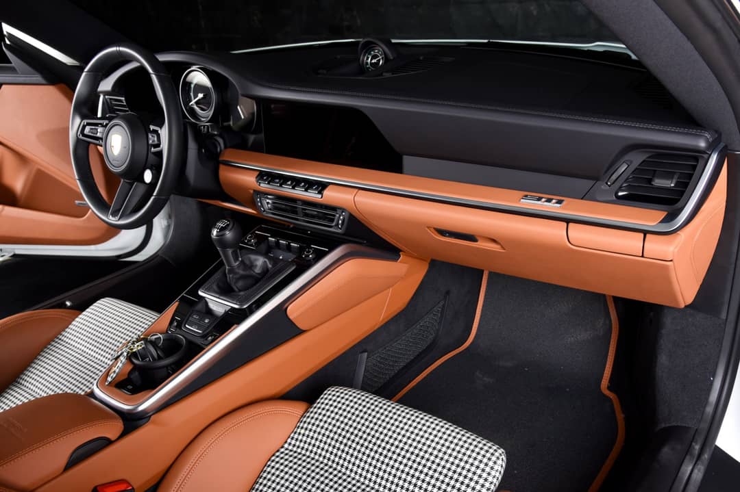 2024 Porsche 911 Carrera S — photo 18