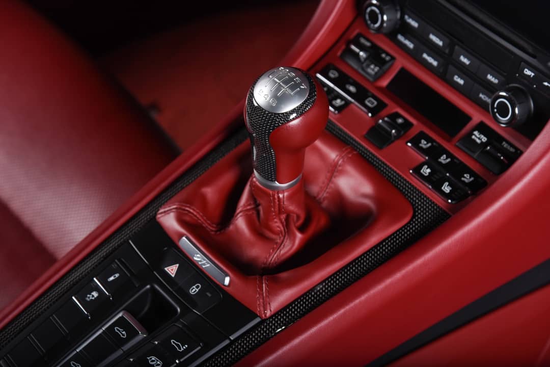 2019 Porsche 911 Targa 4 GTS — photo 16