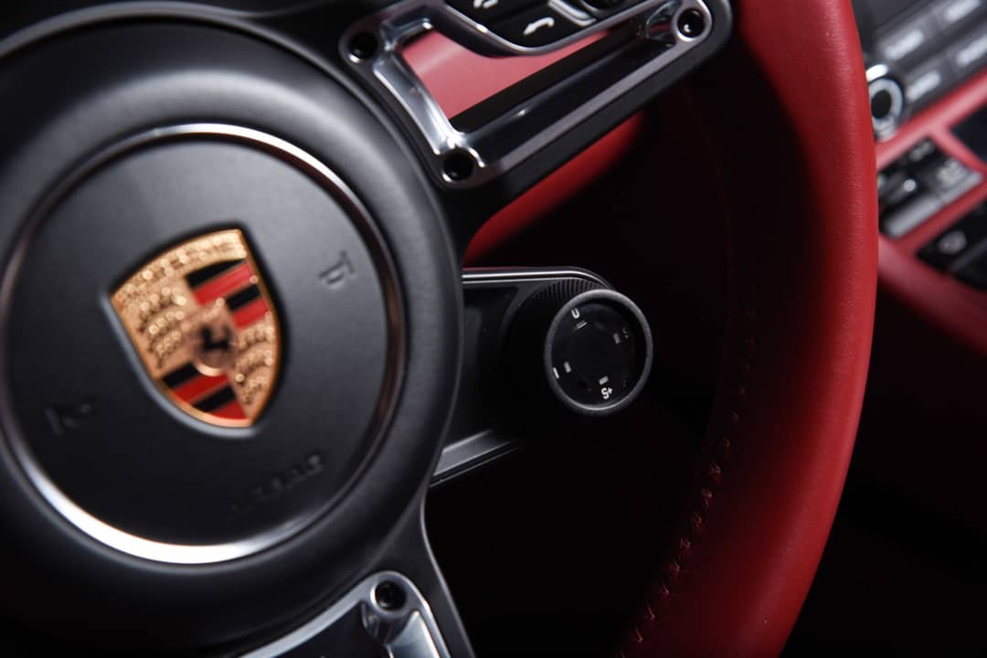 2019 Porsche 911 Targa 4 GTS — photo 18