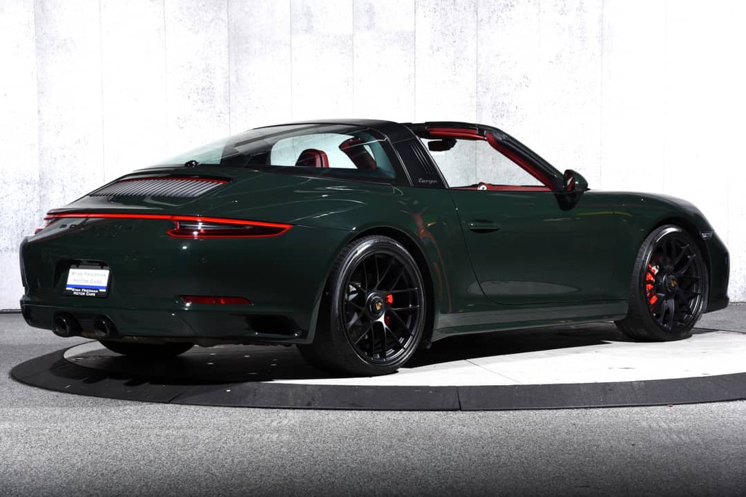 2019 Porsche 911 Targa 4 GTS — photo 3