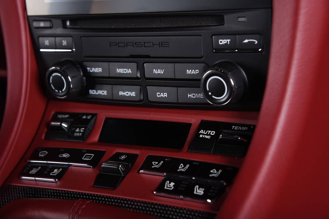 2019 Porsche 911 Targa 4 GTS — photo 25