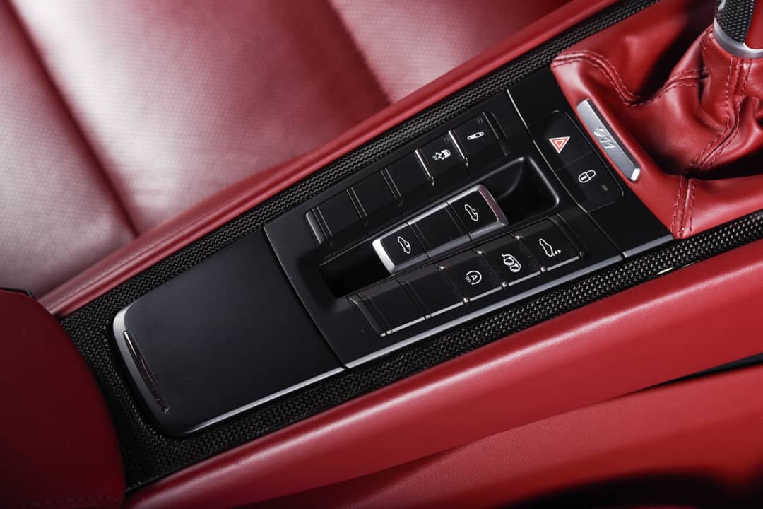 2019 Porsche 911 Targa 4 GTS — photo 27