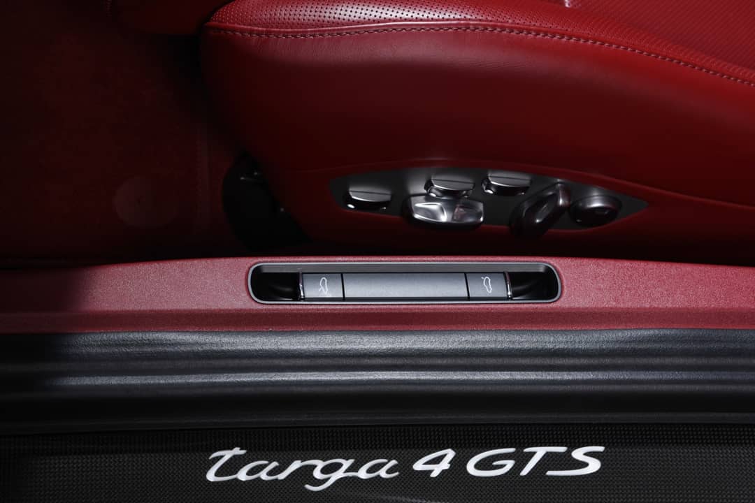 2019 Porsche 911 Targa 4 GTS — photo 29
