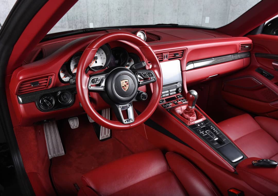 2019 Porsche 911 Targa 4 GTS — photo 4