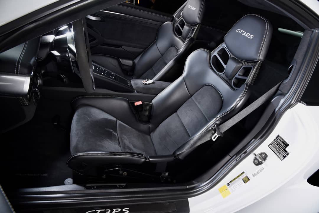 2016 Porsche 911 GT3 RS — photo 19