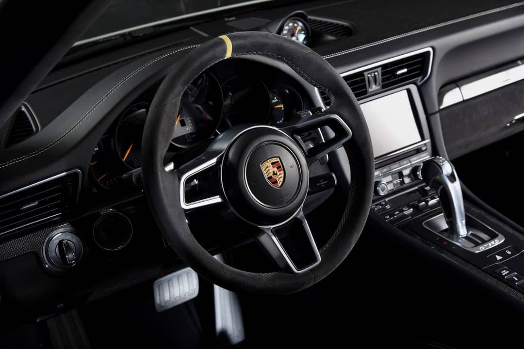 2016 Porsche 911 GT3 RS — photo 21