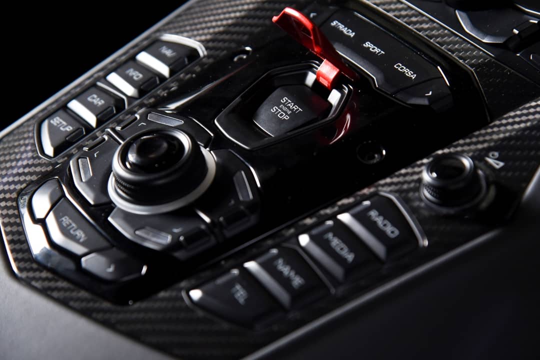 2016 Lamborghini Aventador LP 750-4 SV — photo 37
