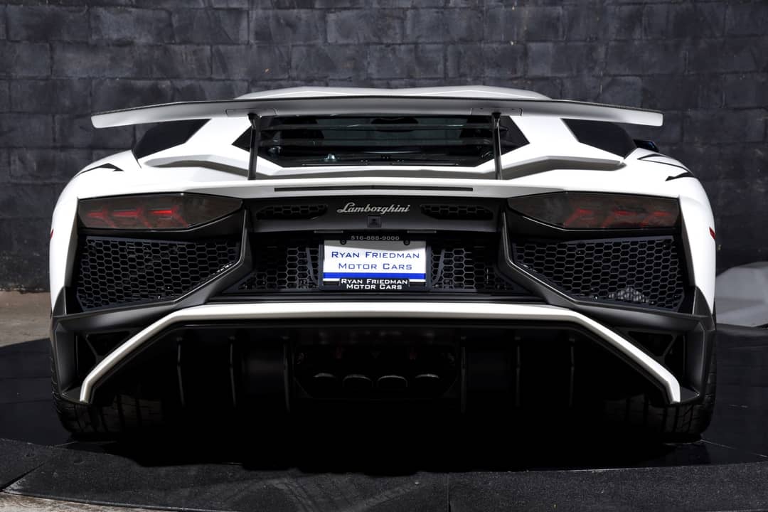 2016 Lamborghini Aventador LP 750-4 SV — photo 19