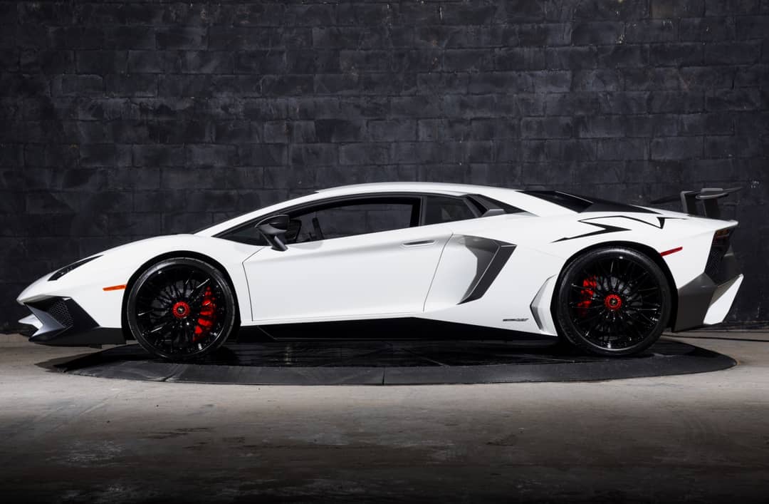2016 Lamborghini Aventador LP 750-4 SV — photo 28