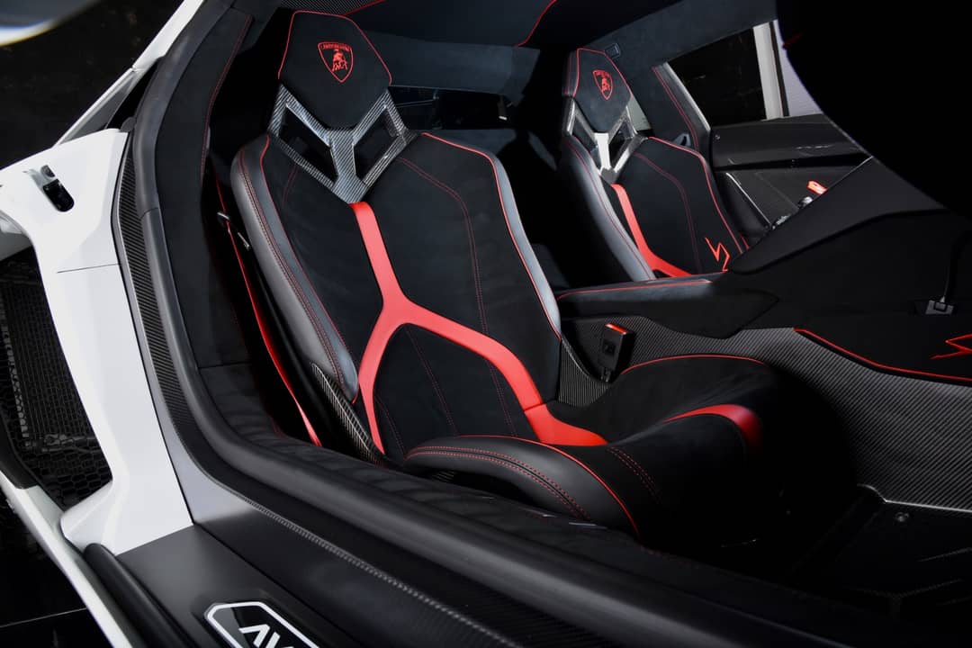 2016 Lamborghini Aventador LP 750-4 SV — photo 30