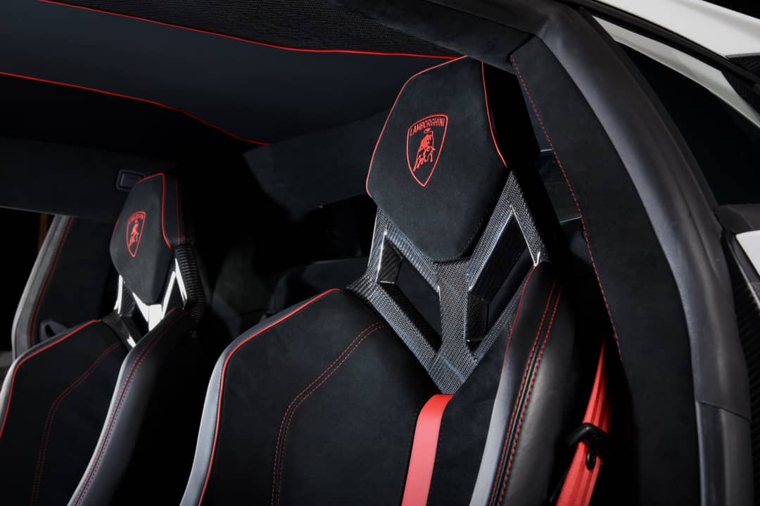 2016 Lamborghini Aventador LP 750-4 SV — photo 31