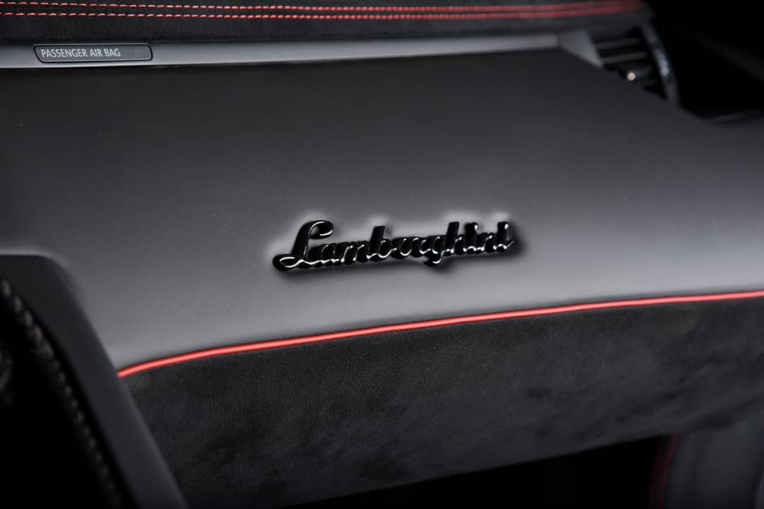 2016 Lamborghini Aventador LP 750-4 SV — photo 36