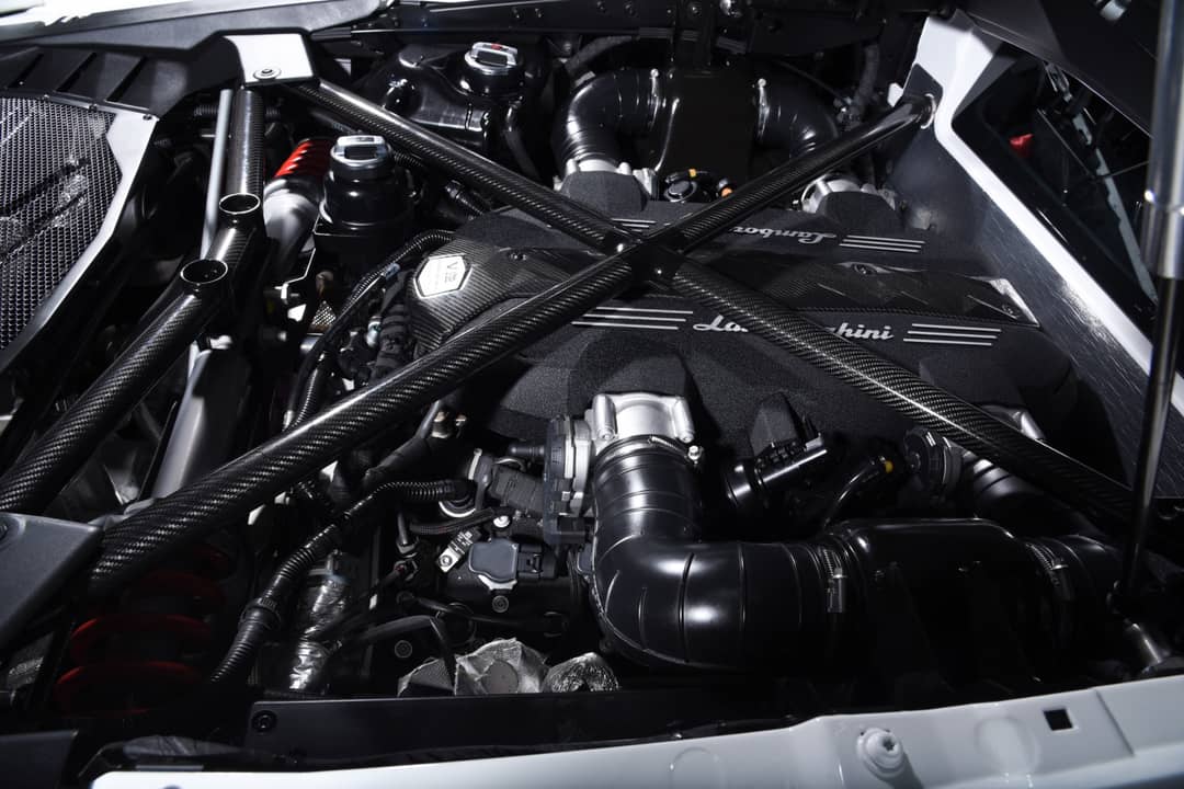 2016 Lamborghini Aventador LP 750-4 SV — photo 10