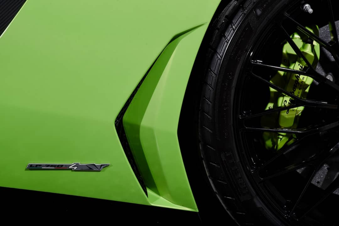 2017 Lamborghini Aventador LP 750-4 SV — photo 19
