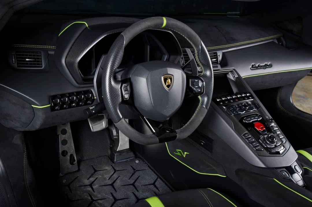 2017 Lamborghini Aventador LP 750-4 SV — photo 4