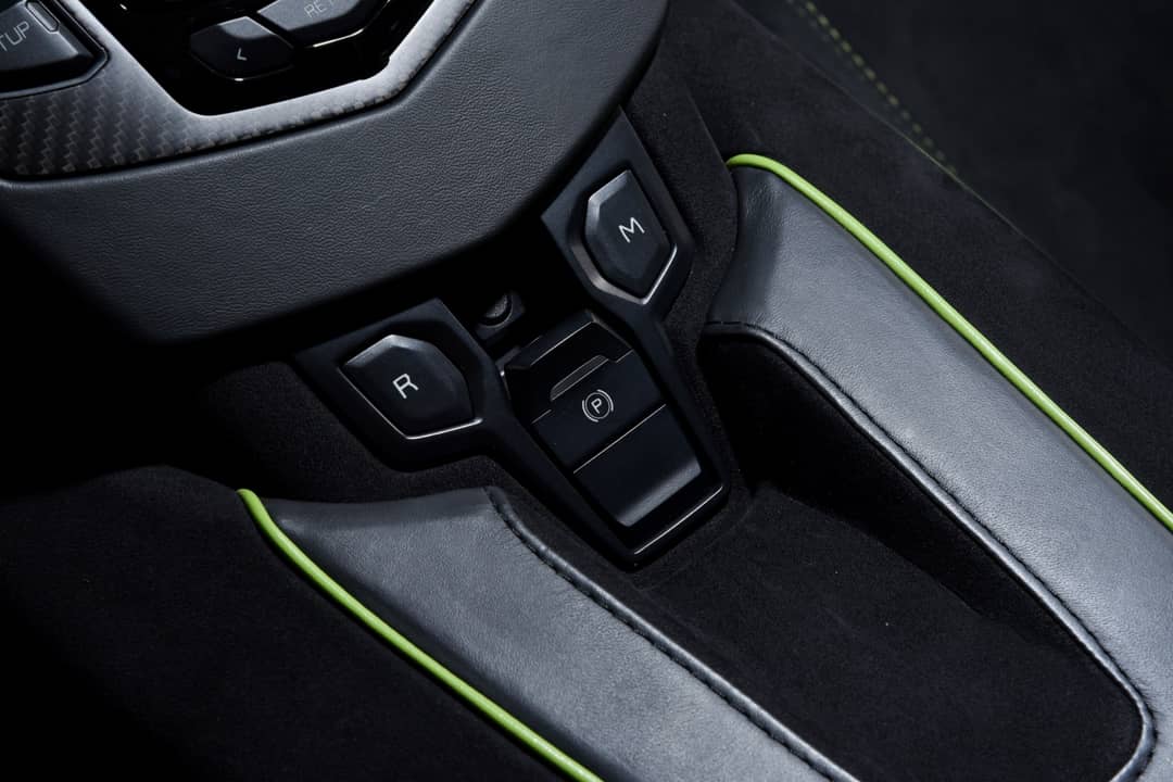 2017 Lamborghini Aventador LP 750-4 SV — photo 36