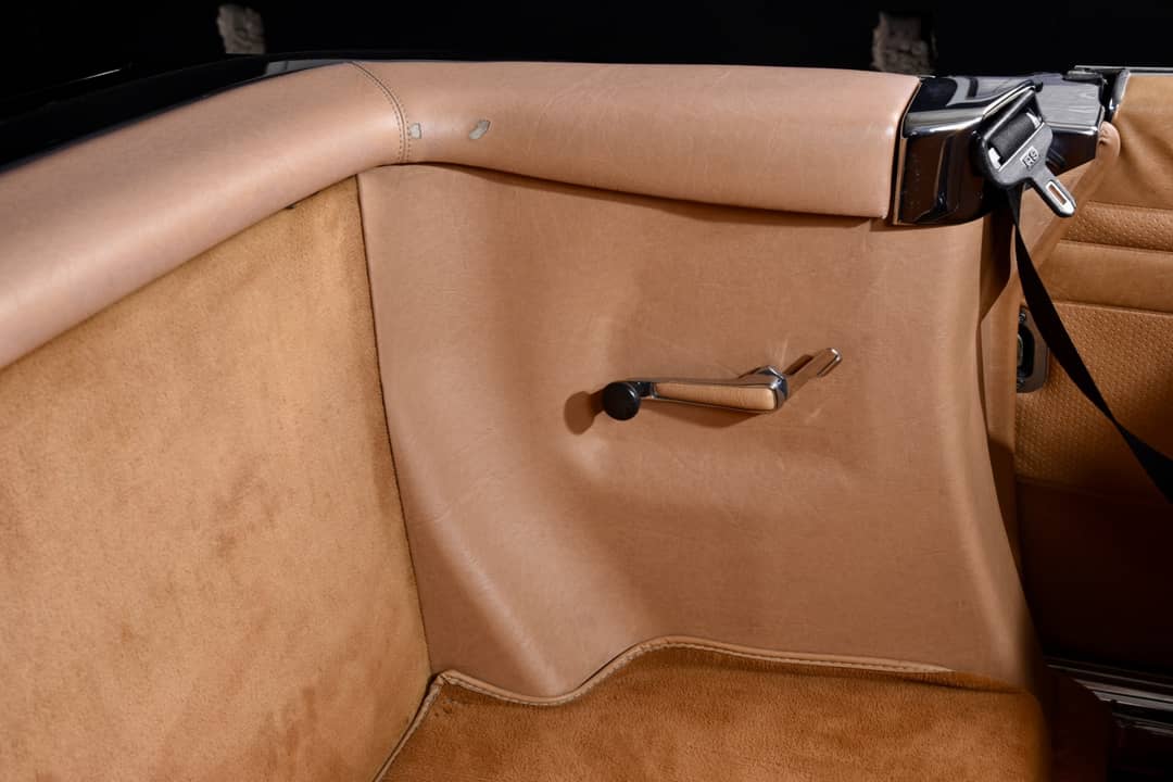 1988 Mercedes-Benz 560-Class 560 SL — photo 19