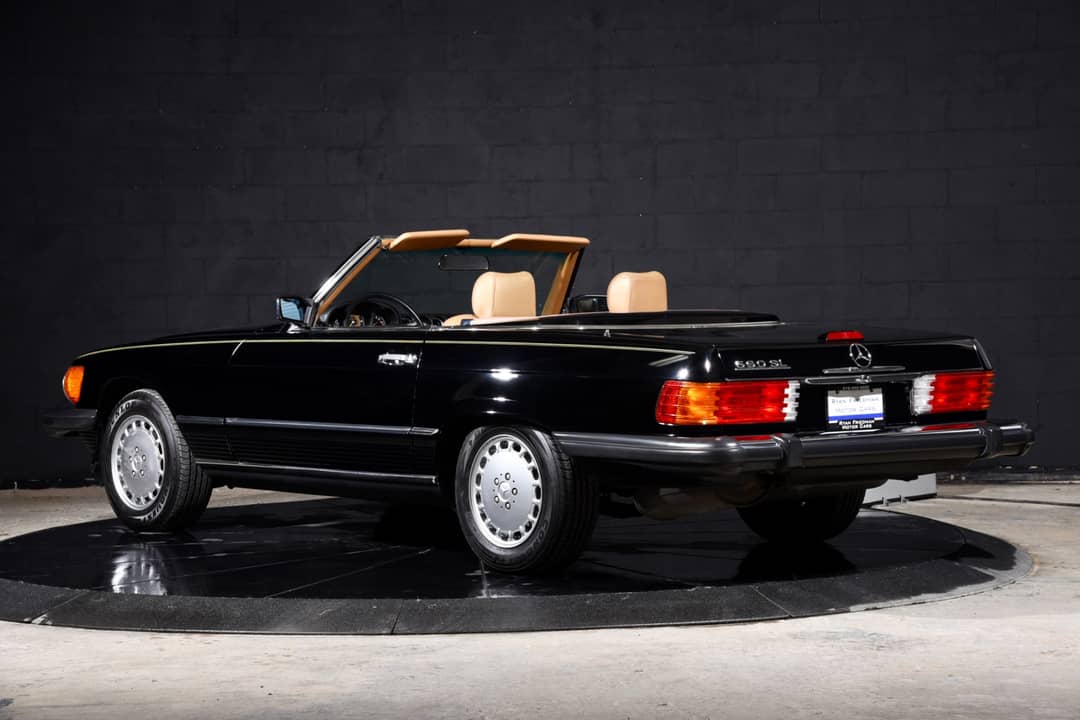 1988 Mercedes-Benz 560-Class 560 SL — photo 3
