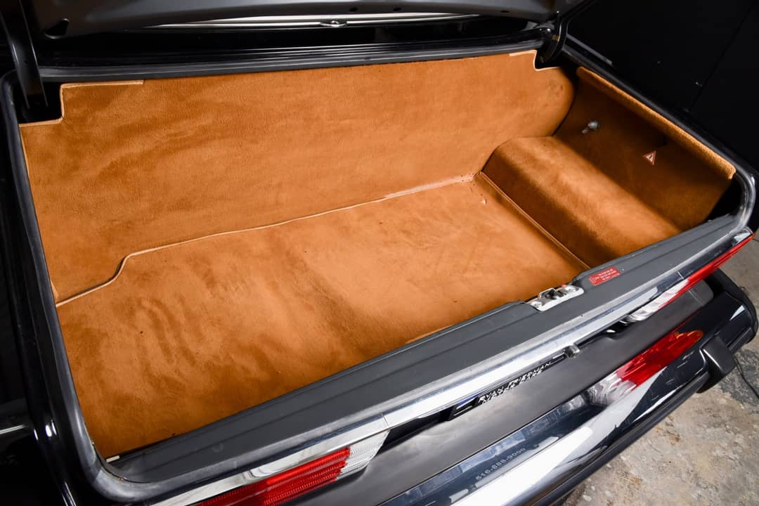 1988 Mercedes-Benz 560-Class 560 SL — photo 22