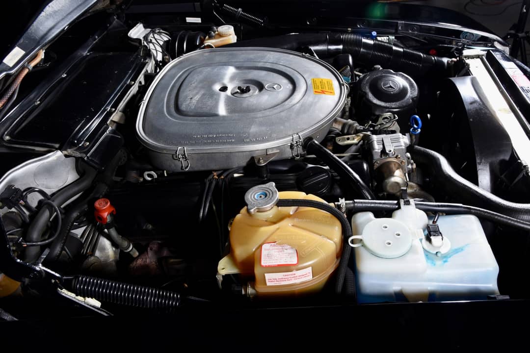1988 Mercedes-Benz 560-Class 560 SL — photo 24
