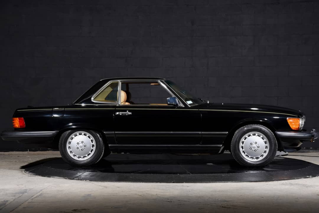 1988 Mercedes-Benz 560-Class 560 SL — photo 25