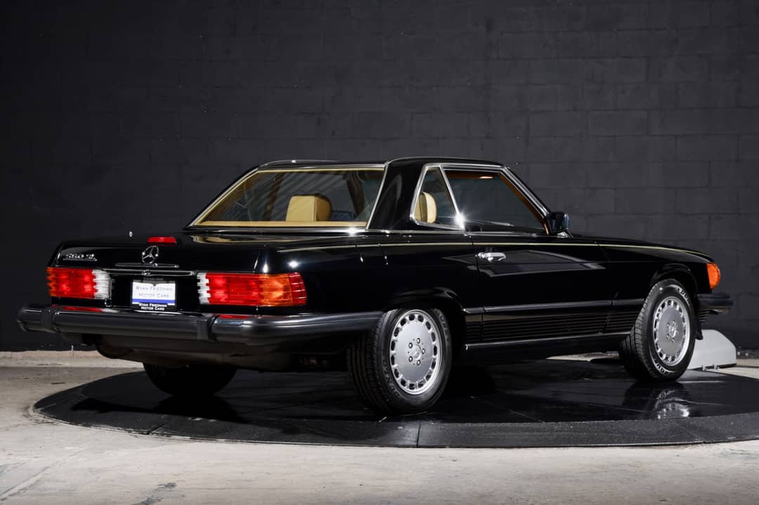 1988 Mercedes-Benz 560-Class 560 SL — photo 26