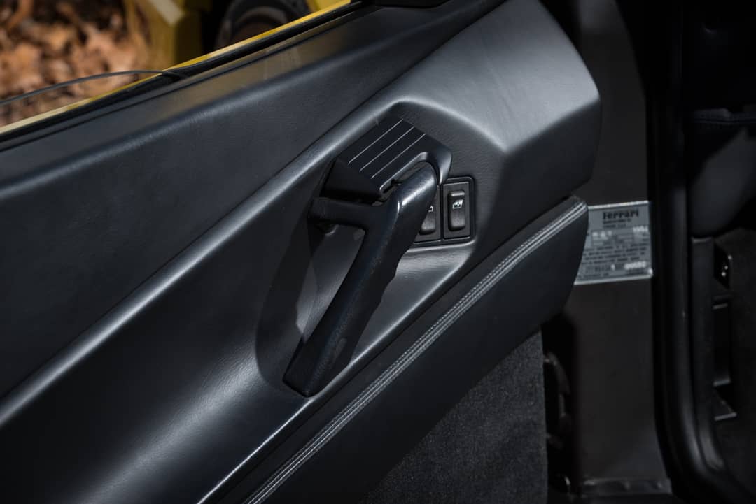 1995 Ferrari 348 — photo 27