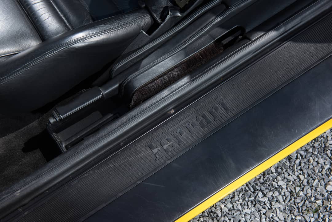 1995 Ferrari 348 — photo 37