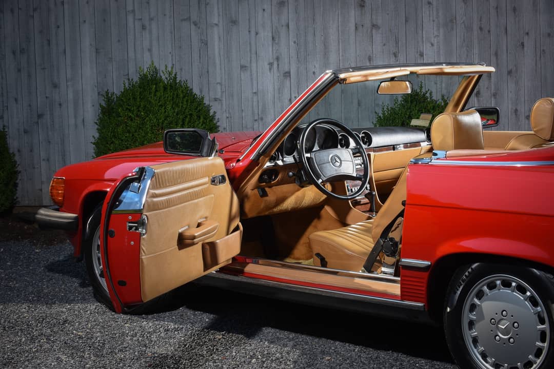 1989 Mercedes-Benz 560 SL — photo 2