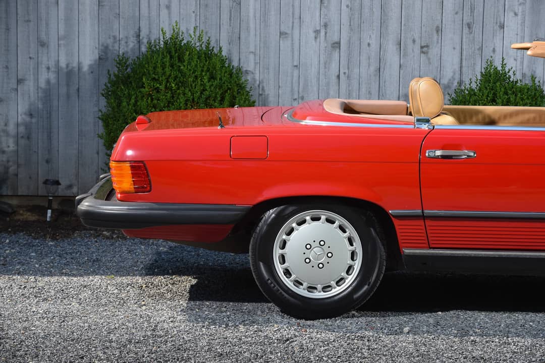 1989 Mercedes-Benz 560 SL — photo 22