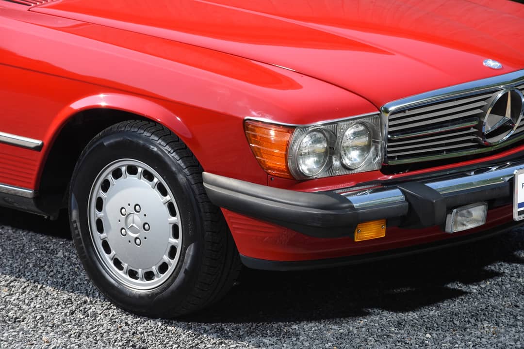 1989 Mercedes-Benz 560 SL — photo 23