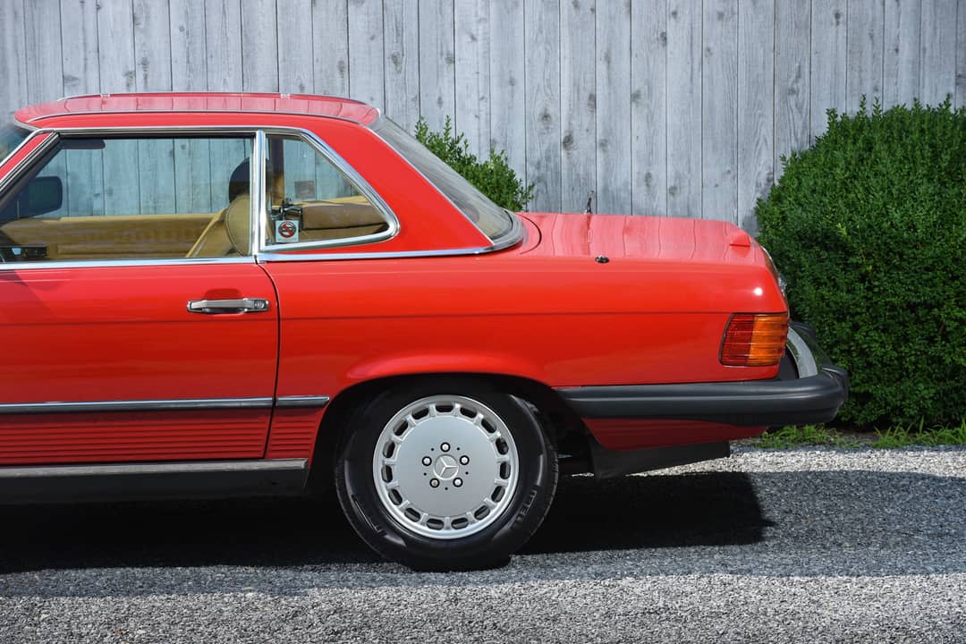 1989 Mercedes-Benz 560 SL — photo 25