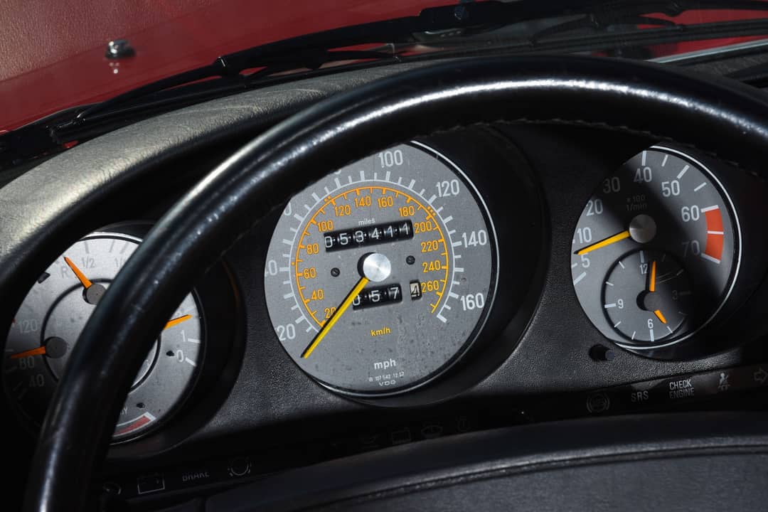 1989 Mercedes-Benz 560 SL — photo 38