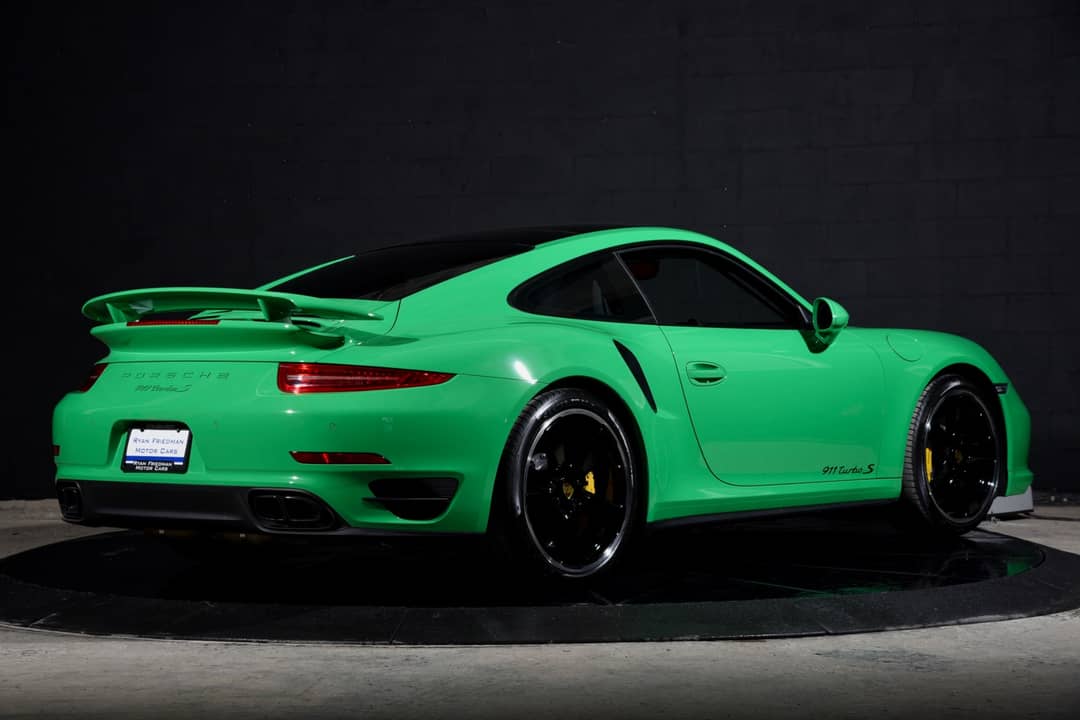 2015 Porsche 911 Turbo S — photo 15