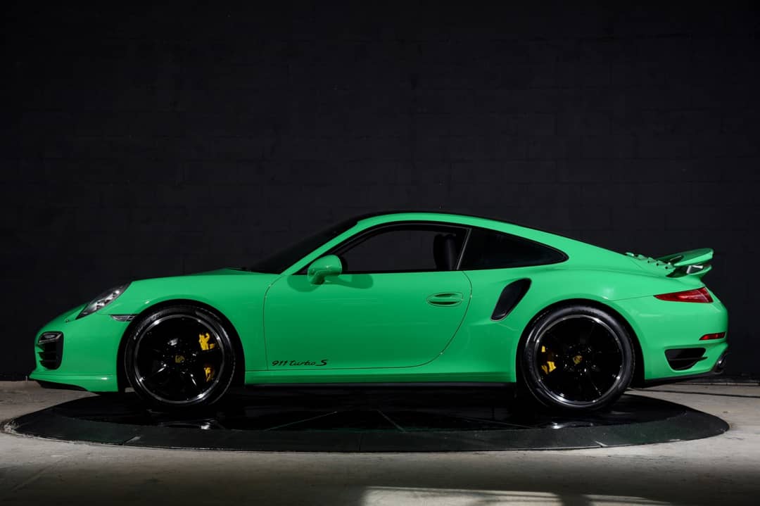 2015 Porsche 911 Turbo S — photo 18