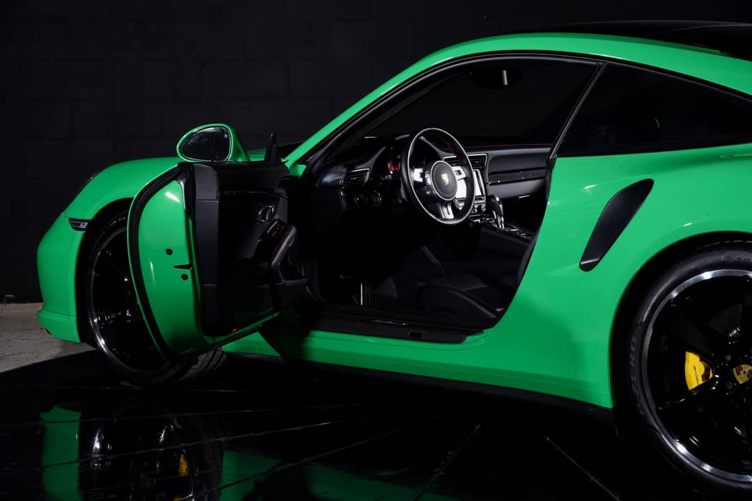 2015 Porsche 911 Turbo S — photo 19