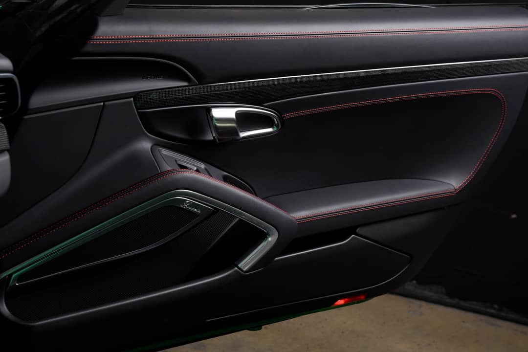 2015 Porsche 911 Turbo S — photo 29