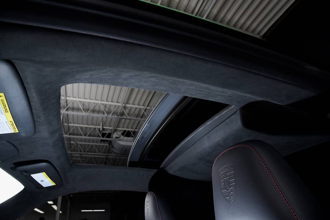 2015 Porsche 911 Turbo S — photo 32