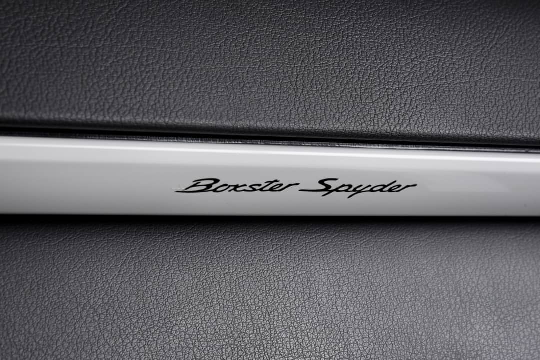 2011 Porsche Boxster Spyder — photo 7
