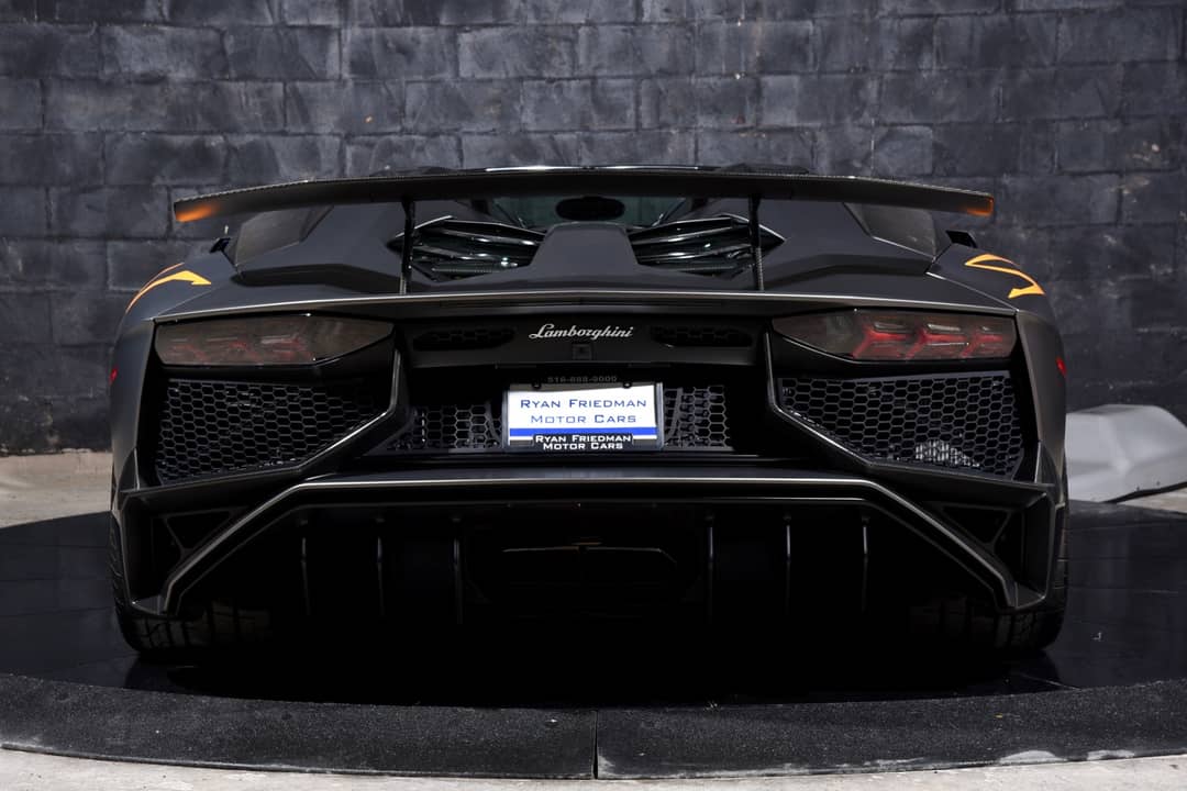 2017 Lamborghini Aventador LP 750-4 SV — photo 20