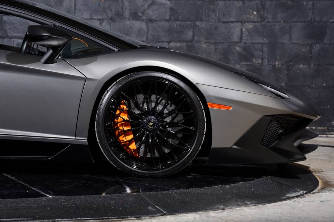 2017 Lamborghini Aventador LP 750-4 SV — photo 44