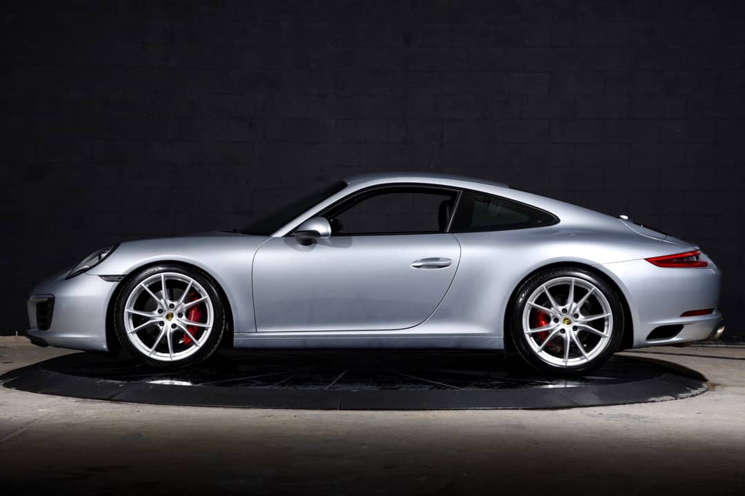 2017 Porsche 911 Carrera S — photo 11