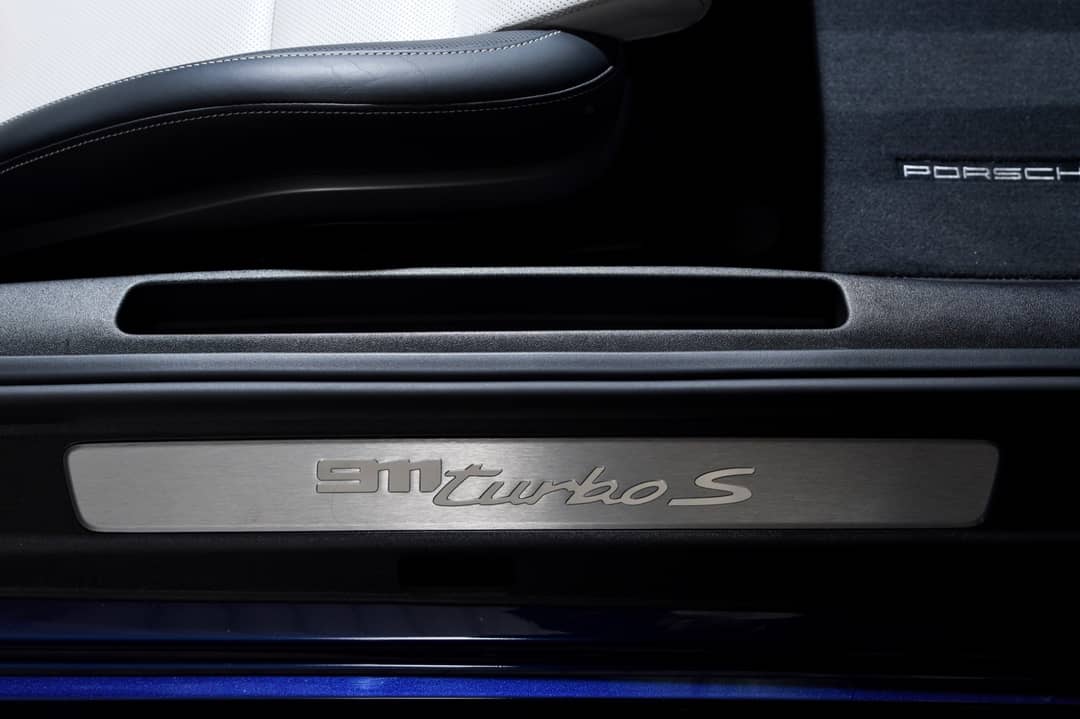 2021 Porsche 911 Turbo S — photo 32