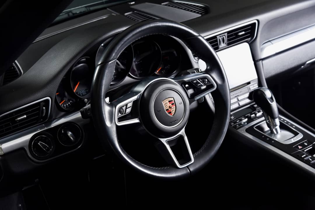 2017 Porsche 911 Targa 4 — photo 4